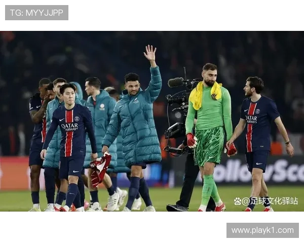 巴黎圣日耳曼边路主导进攻问题显现，当前阶段对整体战术稳定性面临考验